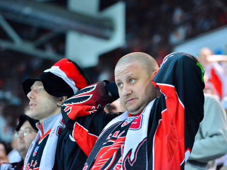 Наша атмосфера. Как поддерживали "Авангард" в сибирском дерби