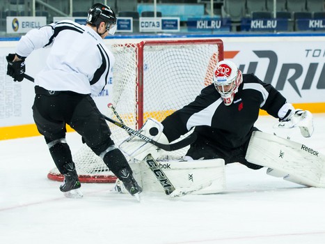 Раскатка "Авангарда" перед матчем с "Ладой"