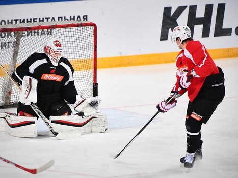 "Авангард" готовится к битве с амурскими "тиграми"