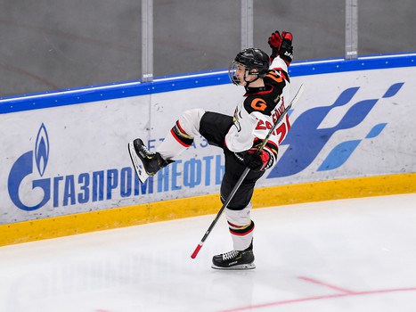 Третий игровой день финала Первенства ЮХЛ в Омске