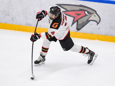 Четвёртый игровой день финала Первенства ЮХЛ в Омске