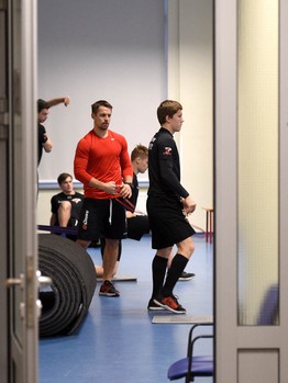 Раскатка "Авангарда" перед выездным матчем с "Динамо" Мск