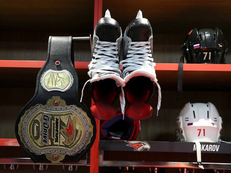 «Авангард» возобновил тренировки. Первое занятие по катанию