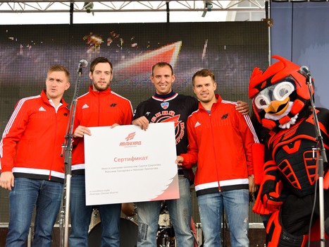 "Территория Авангарда". Часть 1. Площадь у "Арены Омск"