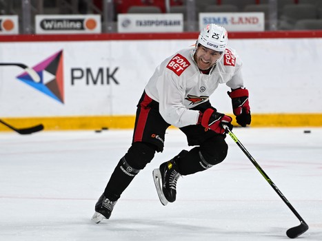 Тренировка «Авангарда» перед матчем в Екатеринбурге