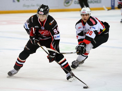 1/4 финала плей-офф МХЛ. Матч №4. "Омские Ястребы" - "Белые Медведи" 1:2