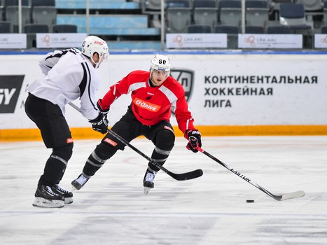 Тренировка "Авангарда" перед вылетом в Китай