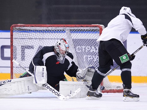 Раскатка "Авангарда" в Санкт-Петербурге перед матчем против СКА