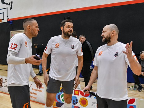 Товарищеский матч по флорболу. «Охранники Крылова» - «Мощные СМИ» 10:2