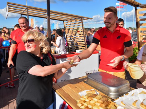 "Территория Авангарда". Часть 1. Площадь у арены