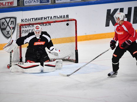 "Авангард" готовится к битве с амурскими "тиграми"