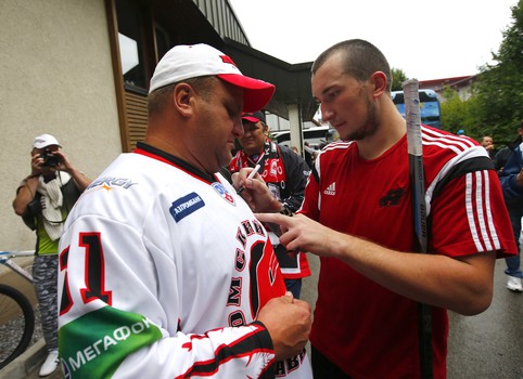Первая победа нового сезона. "Авангард" - "Трактор" 2:1ОТ