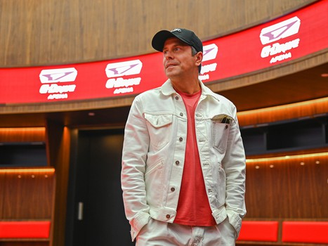 Александр Крылов на G-Drive Арене и в Хоккейной Академии «Авангард»