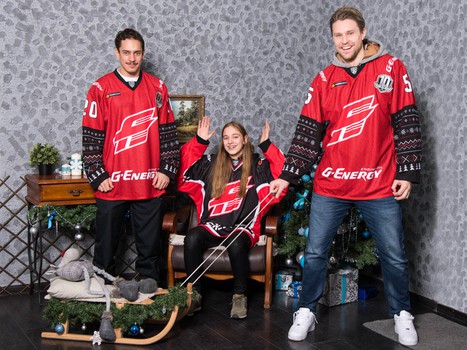 Новогоднее чудо: фотосессия с игроками