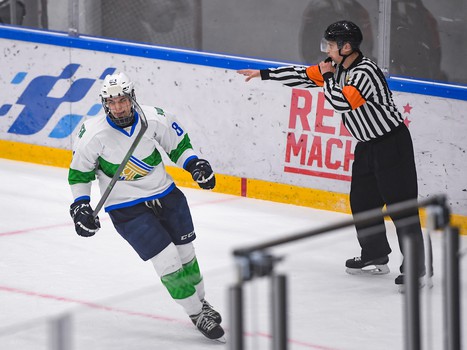 Заключительный день финала Первенства ЮХЛ в Омске