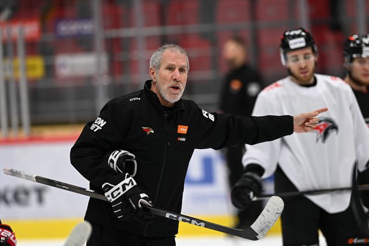 Тренировка «Авангарда» перед матчем с «Трактором»