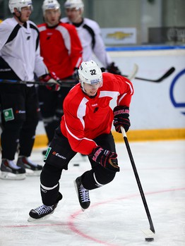 "Авангард" готовится к матчу с "Сибирью"