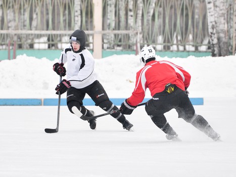 Тренировка "Авангарда" на открытом льду