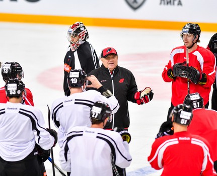 Раскатка "Авангарда" перед матчем с "Автомобилистом"