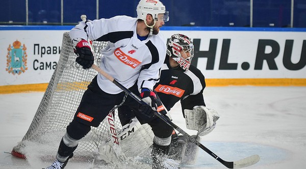 "Надо с первой смены показать сопернику, кто здесь хозяин". "Авангард" готовится к матчу в Тольятти