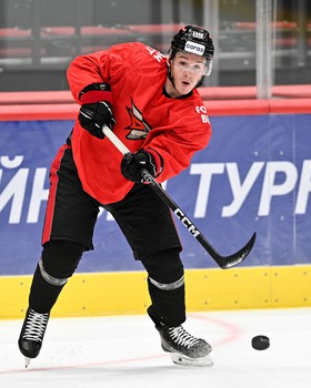 Первая ледовая тренировка «Авангарда»