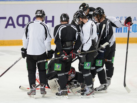 Раскатка "Авангарда" перед матчем с "Динамо" Мск 8 октября 2013