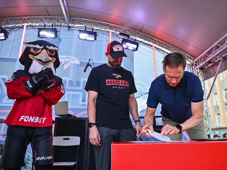 Артём Блажиевский на вечеринке Буэнос Летос