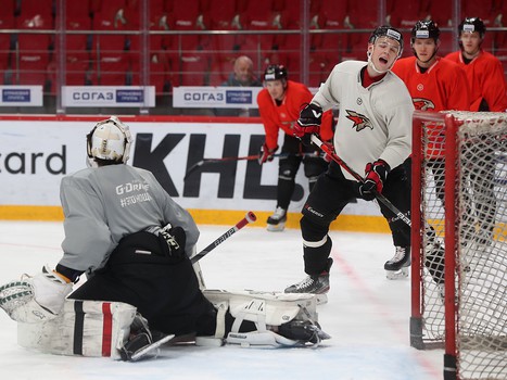 Раскатка «Авангарда» перед матчем с «Адмиралом»