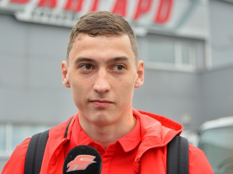 "Авангард" отправился на сбор в Чехию