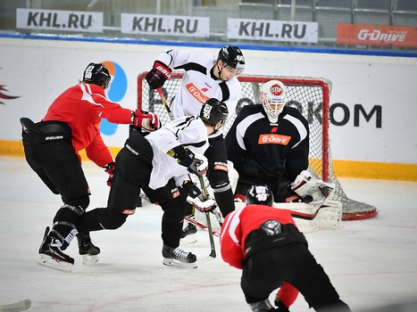 Раскатка "Авангарда" перед матчем с "Локомотивом"