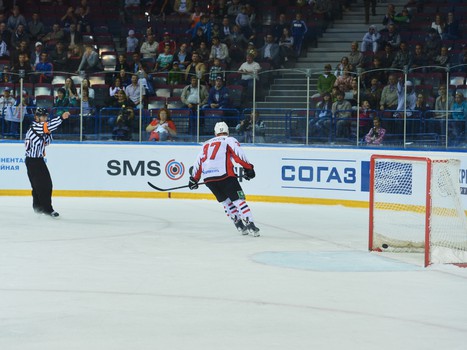 18.08.2015. Мемориал Ромазана-2015. "Авангард" - "Металлург" Мг 5:2