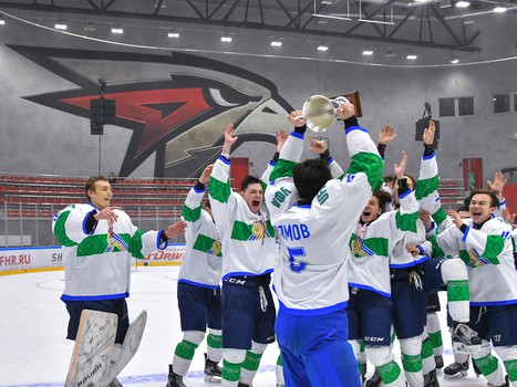 Заключительный день финала Первенства ЮХЛ в Омске