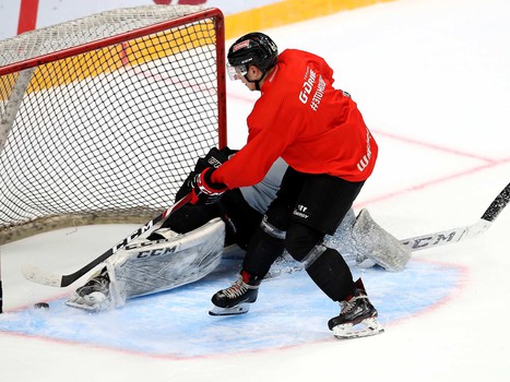 «Белые» vs «красные»: тренировочный матч