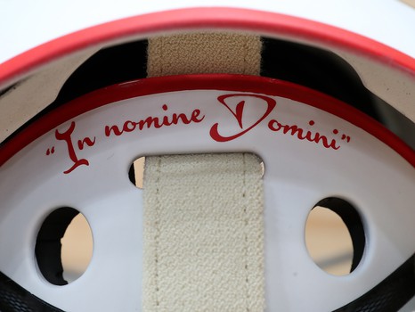 Новые шлемы Шимона Грубеца