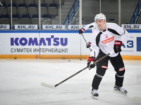 "Авангард" готовится к битве с амурскими "тиграми"