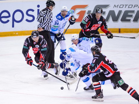 06.03.2015 "Авангард" - "Барыс" 2:0