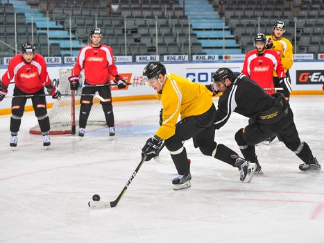 Раскатка "Авангарда" перед матчем с "Югрой"