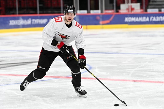 Двусторонка «Авангарда»