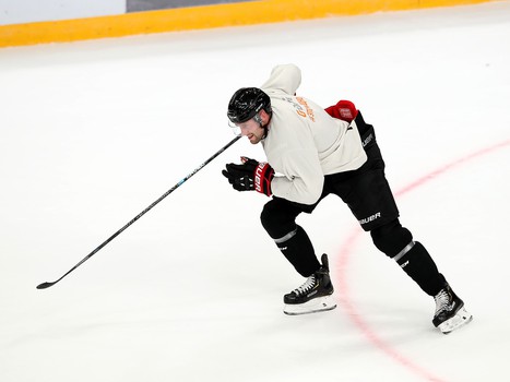 «Белые» vs «красные»: тренировочный матч