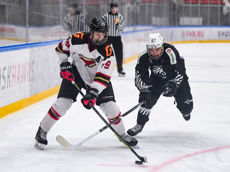 Заключительный день финала Первенства ЮХЛ в Омске