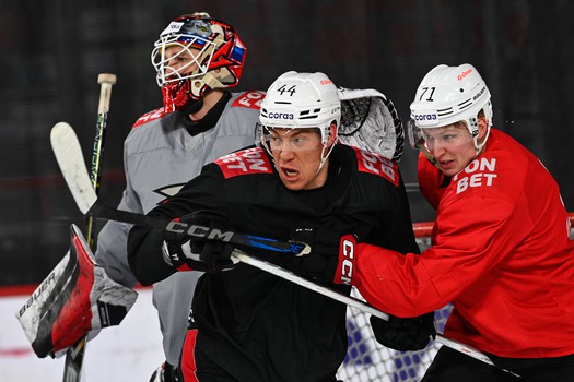 Тренировка «Авангарда» перед матчем в Екатеринбурге