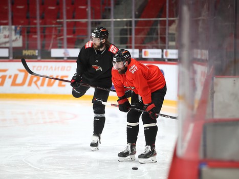 Открытая тренировка «Авангарда» перед домашними матчами финала Кубка Гагарина