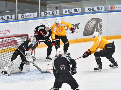 Тренировка "Авангарда" в Екатеринбурге