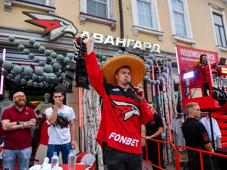 Александр Волков на вечеринке Буэнос Летос