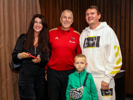 «Авангард» - «Нефтехимик» 5:1. Вокруг матча