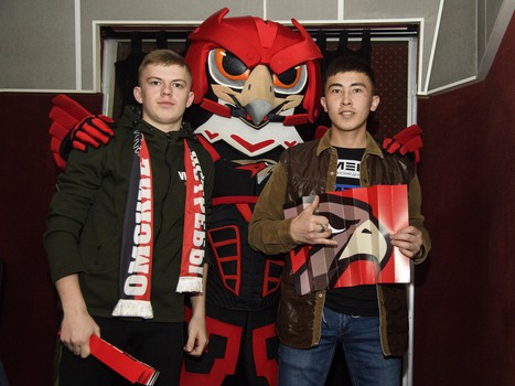 31.03.2019. Фан-зоны "Авангарда" в Омске 