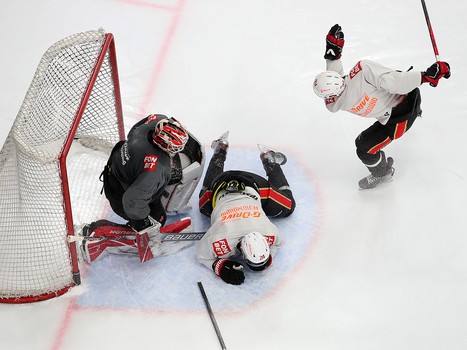 Тренировка «Авангарда» во время паузы в чемпионате