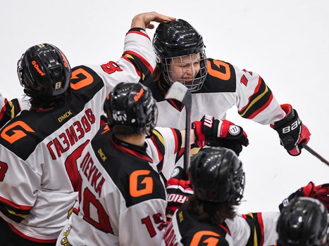 Пятый игровой день финала Первенства ЮХЛ в Омске