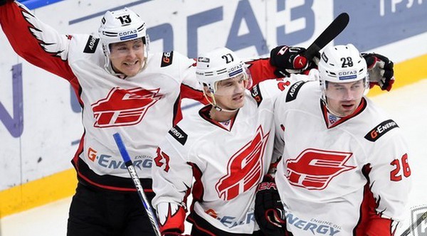 Дисциплина и воля к победе. Итоги матча "Авангарда" в Санкт-Петербурге: видео + инфографика