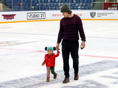 Катания «Авангарда» с семьями